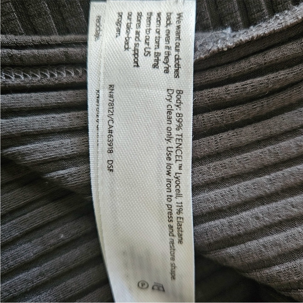 Gray Ribbed Women's Top - Picture 11 of 13